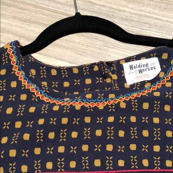 Top - Picture 2 of 3